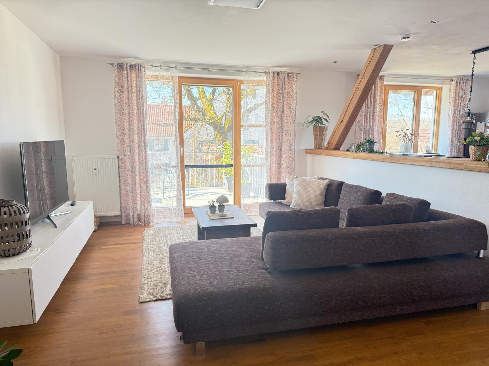 Fe Wo Brunnen - 120 Qm - Ruhige Lage - Viel Natur- Komfortabel - Grosser Balkon Und Garten Меммінген Екстер'єр фото