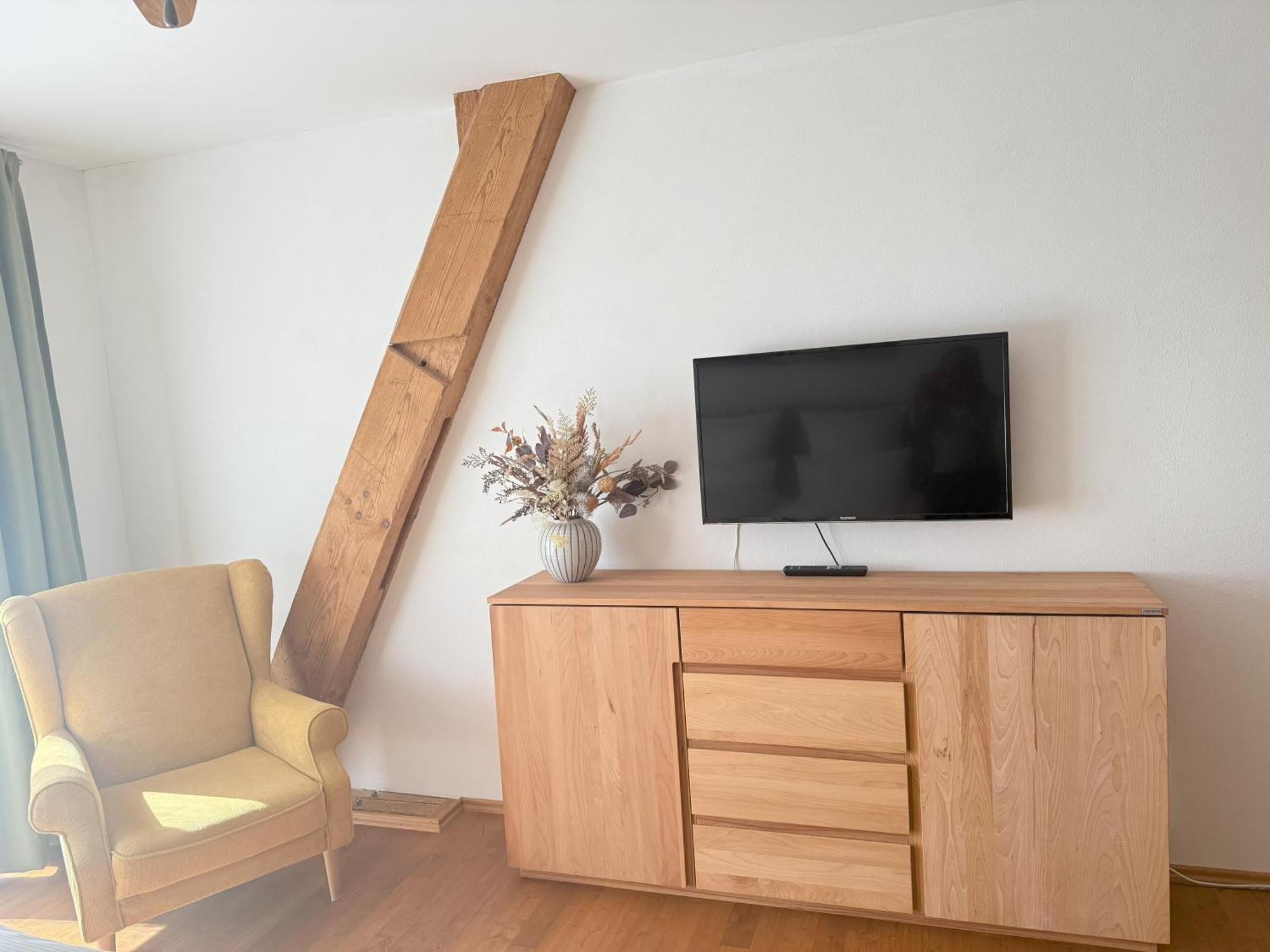Fe Wo Brunnen - 120 Qm - Ruhige Lage - Viel Natur- Komfortabel - Grosser Balkon Und Garten Меммінген Екстер'єр фото